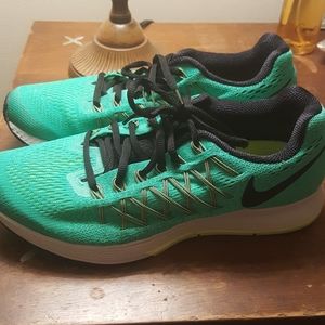 Nike Zoom Pegasus 32 Running Shoes